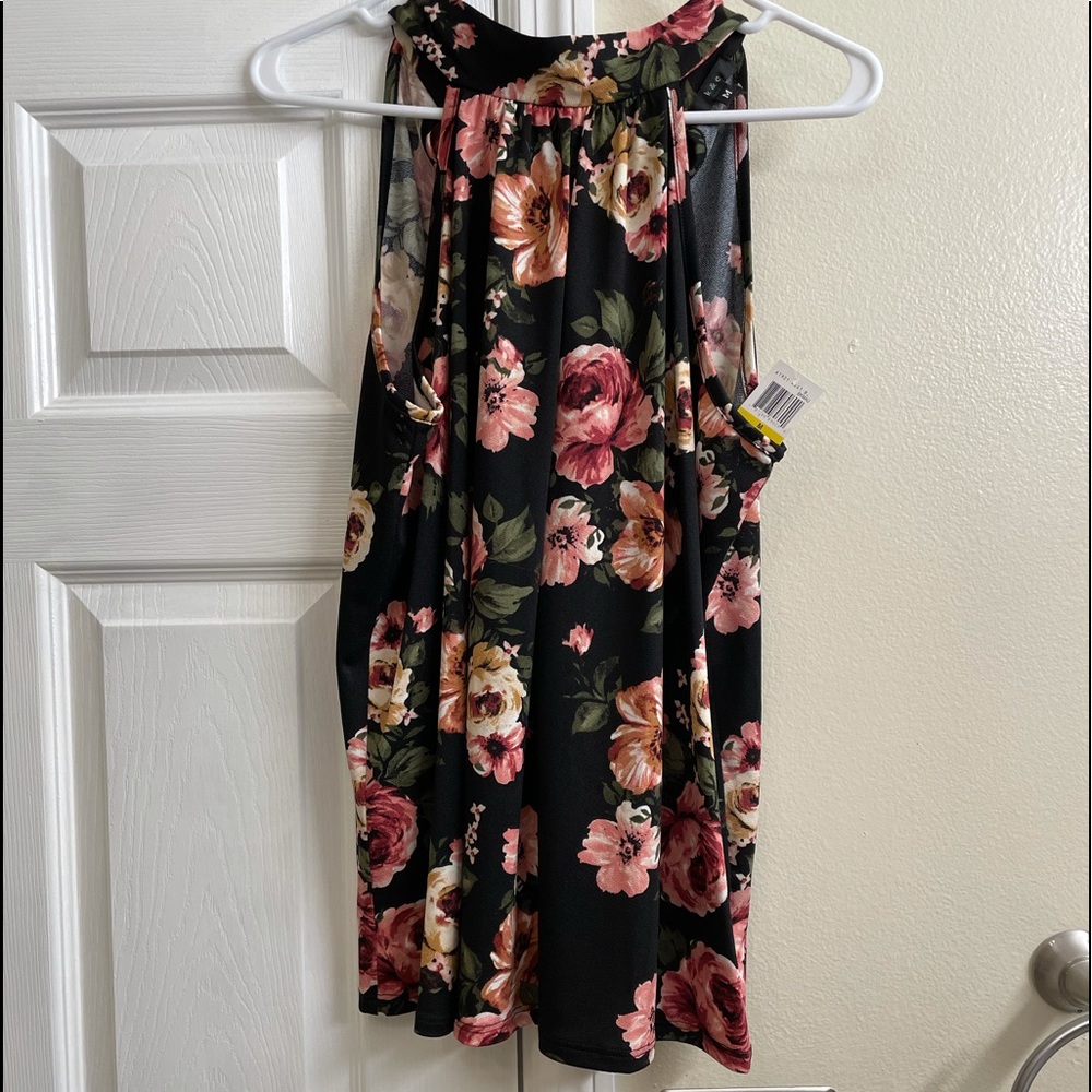 K & C Rose Top 🌹